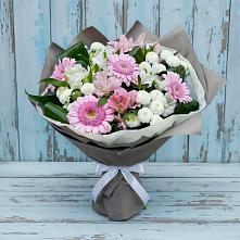 Букет цветов из:  Герберы, Альстромерии и Хризантемы в Красном Балтийце