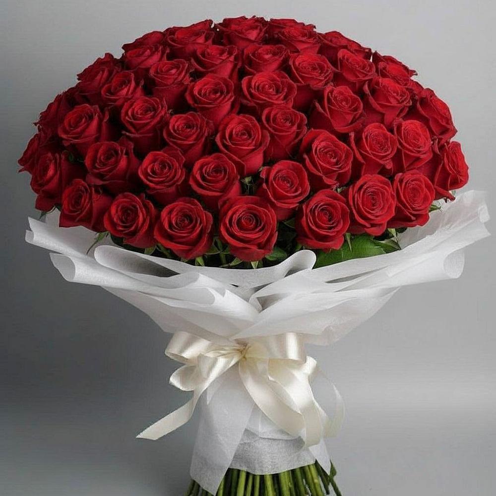 Букет 101 Красная роза Блэк Мэджик в Красном Балтийце