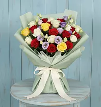Букет цветов из:  Розы в Красном Балтийце