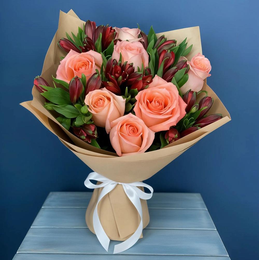 Букет цветов из: Розы и Альстромерии в Красном Балтийце