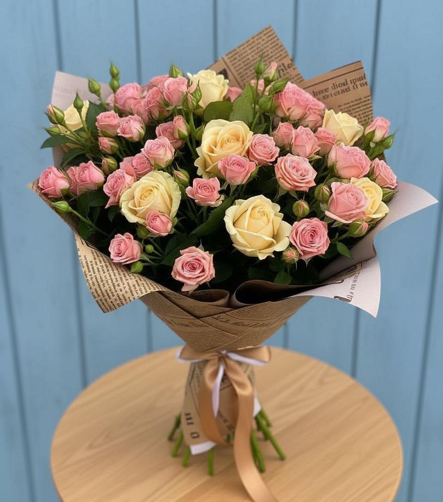 Букет цветов из: Розы в Красном Балтийце