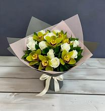 Букет цветов из:  Орхидеи и Розы в Красном Балтийце