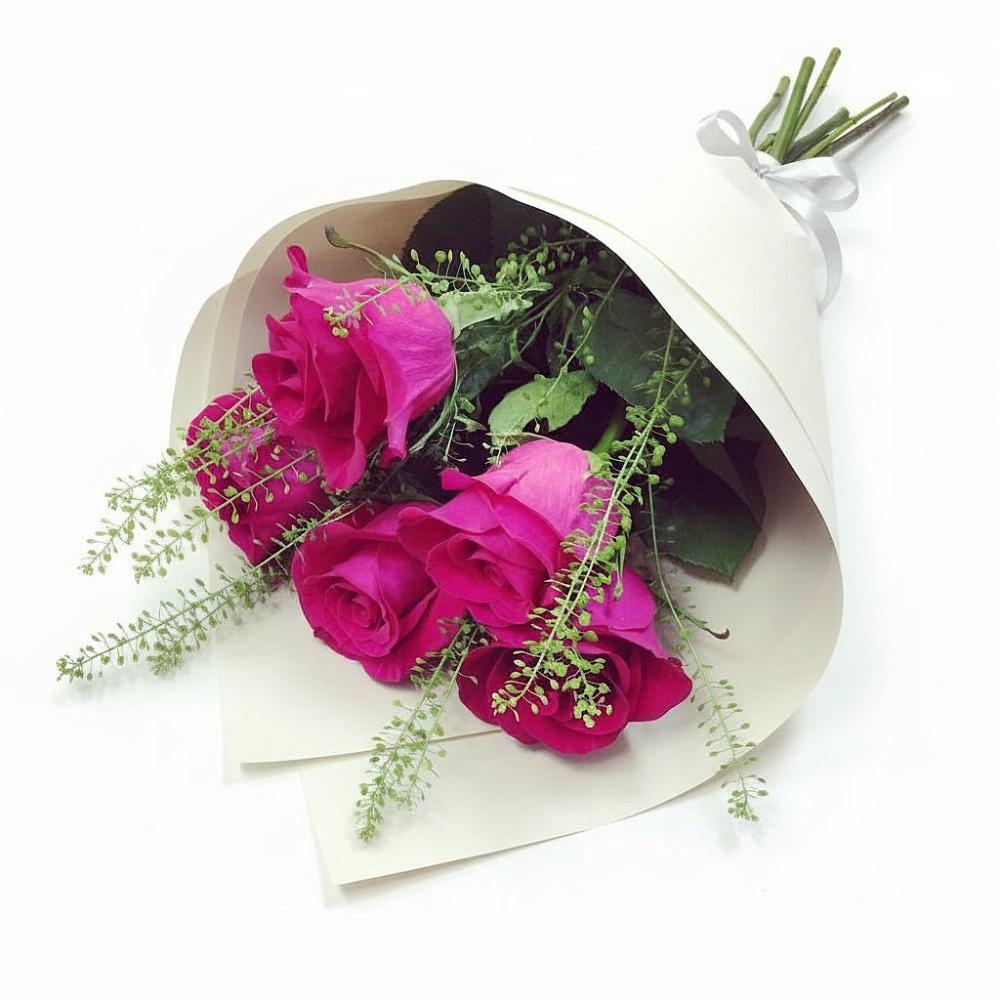 Букет цветов из: Розы в Красном Балтийце