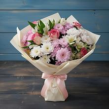 Букет цветов из:  Хризантемы, Альстромерии и Розы в Красном Балтийце