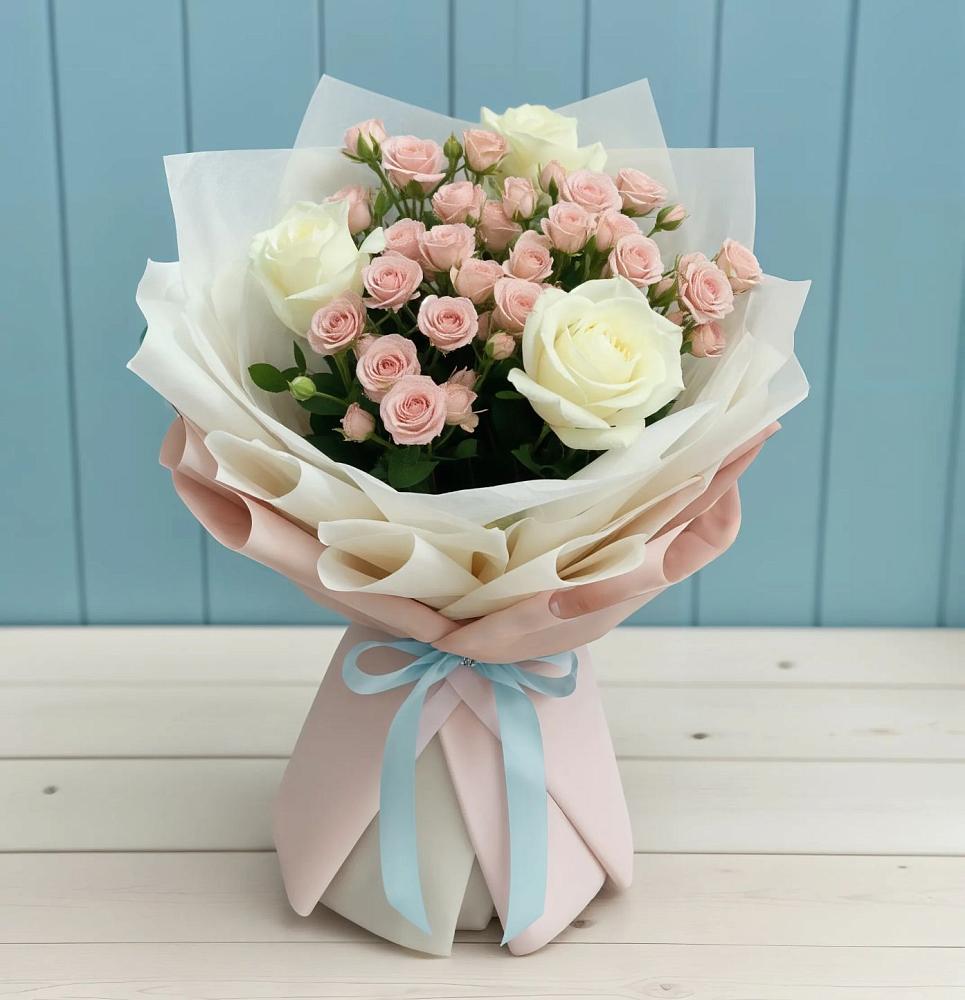 Букет цветов из: Розы в Красном Балтийце