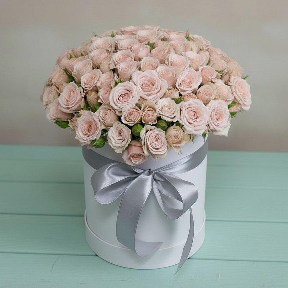 Цветочная композиция из Розы в шляпной коробке в Красном Балтийце